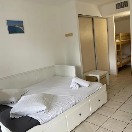 06u - Beautiful In - Swimming Pool And Tennis Court Daire Saint-Laurent-du-Var