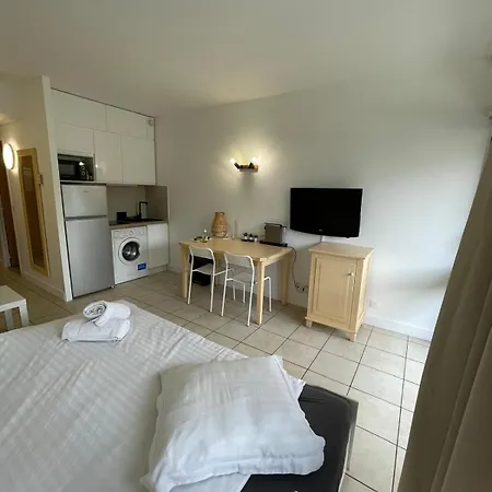Appartement 06u - Beautiful In - Swimming Pool And Tennis Court *